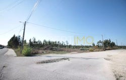 2154 Estr. Nacional 242, Leiria, Leiria District 2400-431