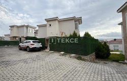 Kuşadası, Değirmendere, Aydın, Aydın 09400