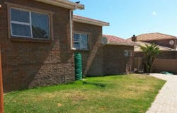 Argo Street 21, Vredenburg, Western Cape 7380