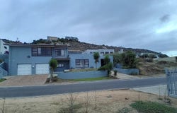 Merestyn Road 49, Saldanha Central, Western Cape 7395