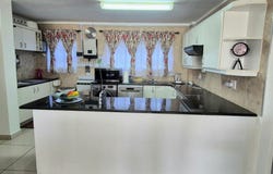 Beachfront, Western Cape 7441