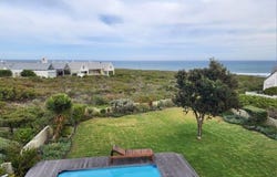 Grotto Bay, Western Cape 7437