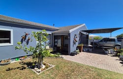 Quarterdeck Close 13, Country Club, Western Cape 7357