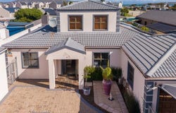 Bogey Boulevard 50, Country Club, Western Cape 7357