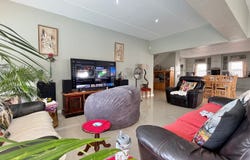 Fairview Golf Estate, Western Cape 7150