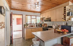 Kleinmond Central, Western Cape 7195