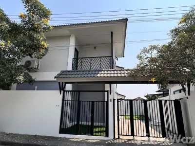 /international/th/5-so-ri-lan-na-soi-10-pa-tan-chiang-mai-50300-thailand-chiang-mai-chiang-mai-340106548633/