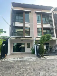 /international/th/16-3-seri-thai-25-khlong-kum-bueng-kum-bangkok-10230-thailand-bueng-kum-bangkok-340105719522/?lang=th