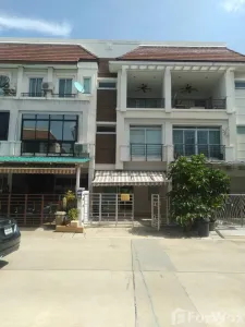 /international/th/nikhom-rodfai-sai-2-chatuchak-bangkok-10900-thailand-chatuchak-bangkok-340108117670/