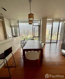 /international/th/30-1-soi-สาทร-1-yaek-1-sathon-tai-rd-thung-mahamek-sathon-bangkok-10120-tha-thung-mahamek-bangkok-340107948512/?lang=fr