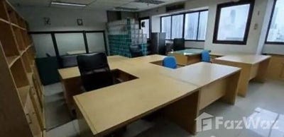 /international/th/87-soi-siyaphai-khlong-tan-nuea-vadhana-bangkok-10110-thailand-vadhana-bangkok-340105678071/