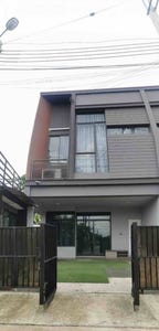 /international/th/kanchanaphisek-road-thap-chang-saphan-sung-bangkok-10240-thailand-saphan-sung-bangkok-340107448380/