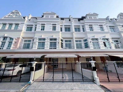 /international/th/475-soi-wachiratham-sathit-31-sukhumvit-rd-bang-chak-phra-khanong-bangkok-10260-tha-bang-chak-bangkok-340106644913/?lang=id