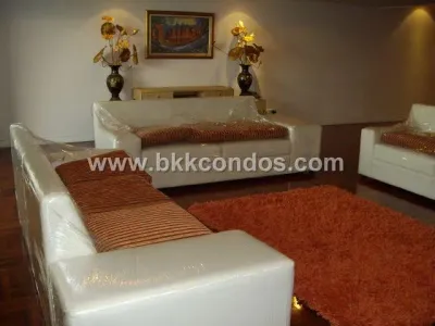 /international/th/63-sukhumvit-11-khlong-toei-nuea-vadhana-bangkok-10110-thailand-vadhana-bangkok-340106667495/