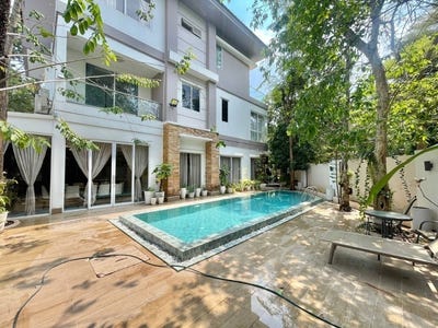 /international/kh/nirouth-chbar-ampov-phnom-penh-360108564218/