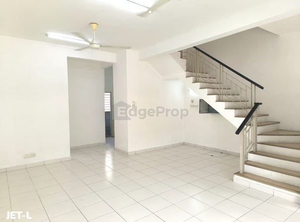 Saron Bukit Raja Klang Double Storey House For Sale, Klang, Selangor 41050