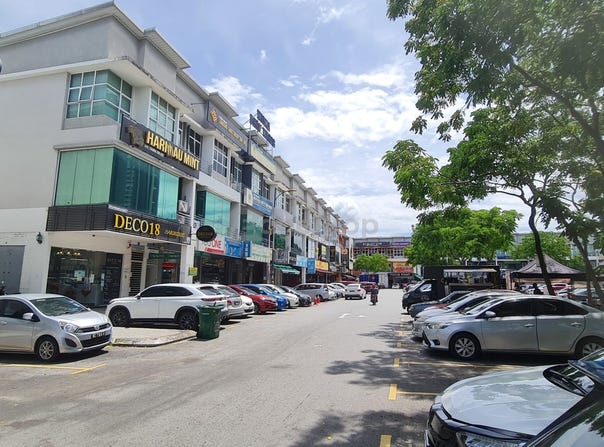 Batu Caves, Selangor 68100