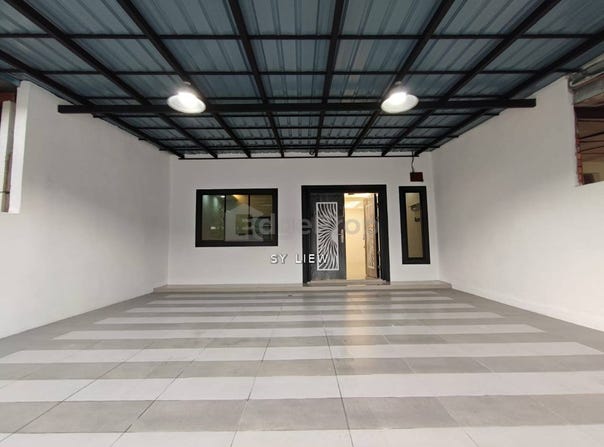 Jalan Labrooy, Taman Merdeka, 30010 Ipoh, Perak, Ipoh, Perak 30010