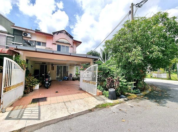 Persiaran E1/1, Sungai Buloh, Selangor 47000