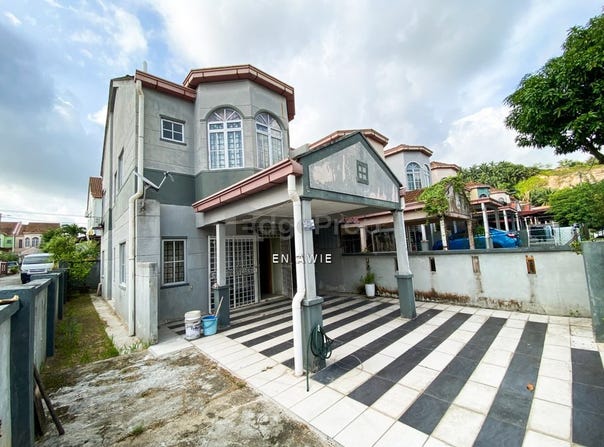 Lorong Gugusan Alam, Bandar Puncak Alam, Selangor 42300