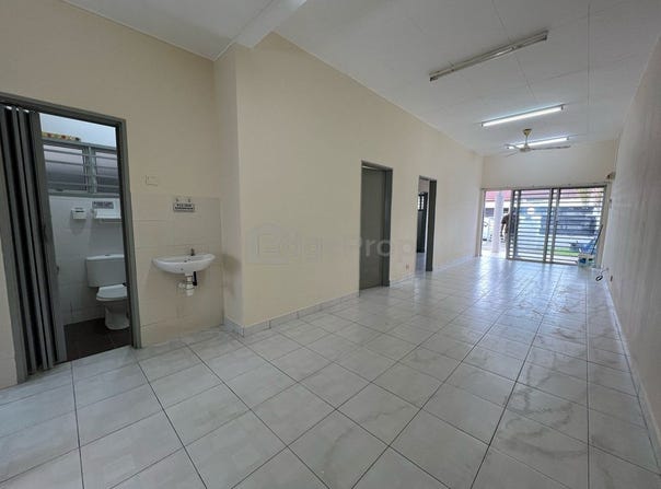 Jalan Kebun Nenas, Klang, Selangor 41200