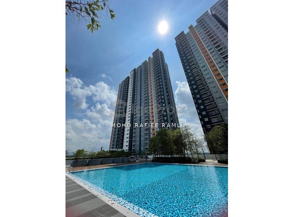 Persiaran Warisan, Sepang, Selangor 43900