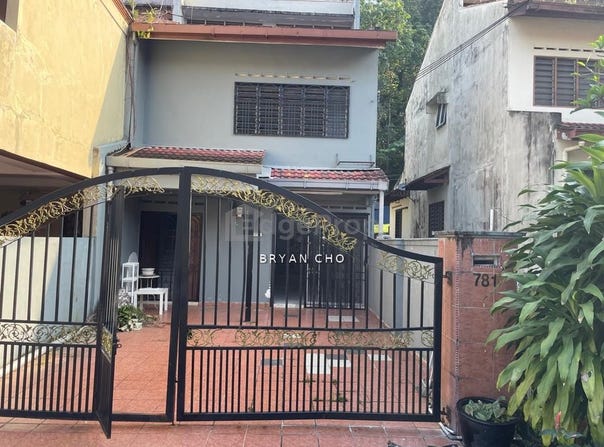 jalan j, Ampang, Kuala Lumpur 53100