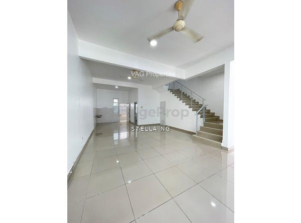 Jalan Sentral, Iskandar Puteri, Johor 79100