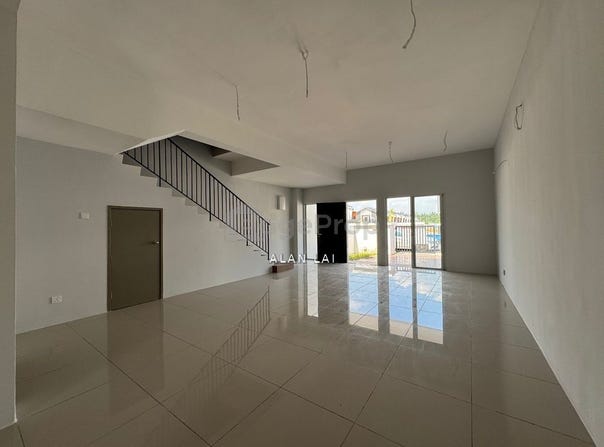 Jalan Ruby, Kampung Selangor Dredging, Dengkil, Selangor 43800