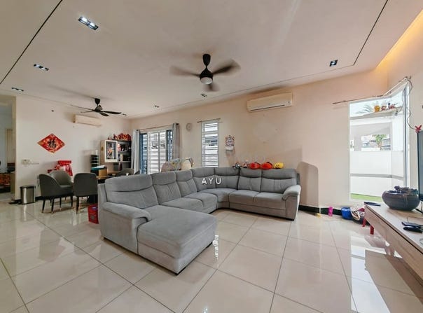 Jalan Setia Tropika 10/, Setia Tropika, Johor 81200