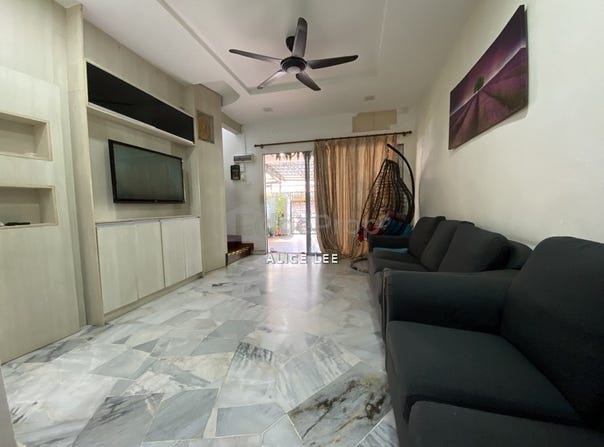 Jalan Bandar Puchong Jaya, Puchong, Selangor 47100