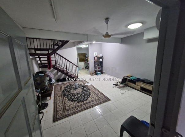 Rawang, Selangor 48020