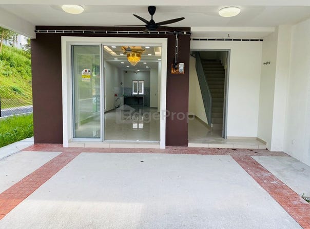 39, Jalan SP 3/3, Dengkil, Selangor 43900