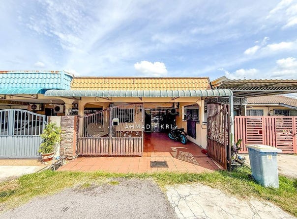 Jalan Tilapia; Jalan Seluang, Banting, Selangor 42700