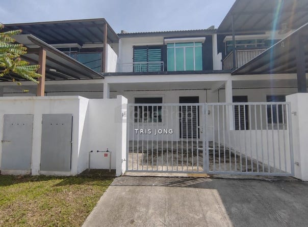 Rawang, Selangor 48020