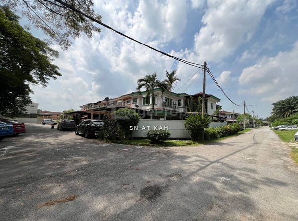 Jalan Raja Nong, Bandar Botanic/ Bandar Bukit Tinggi, Selangor