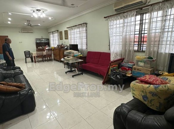 Tingkat Pemancar, Gelugor, Penang 11701