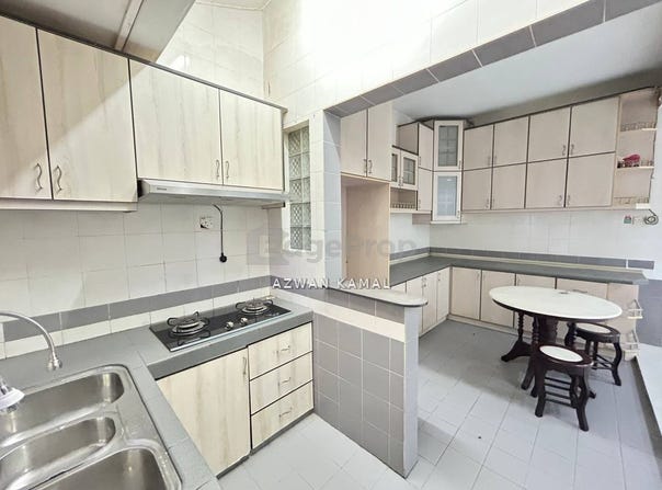 Jalan Nova, Shah Alam, Selangor 40150