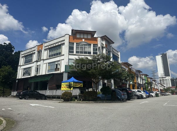 J, Subang Jaya, Selangor 47600