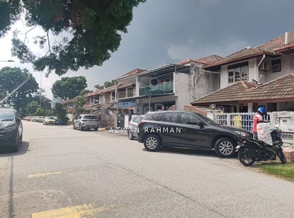 Jalan BK 2, Puchong, Selangor 47180
