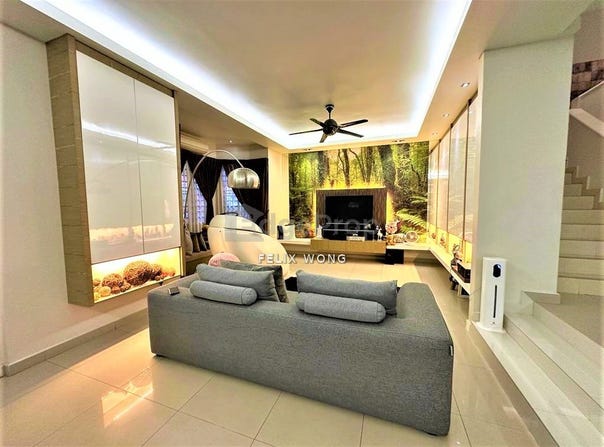 SL16, Bandar Sungai Long, Kajang, Bandar Sungai Long, Selangor 43000