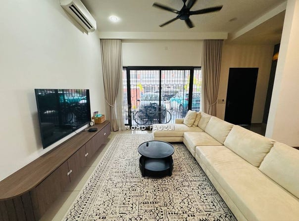 Jalan Samanea U17/93, Shah Alam, Selangor 40160