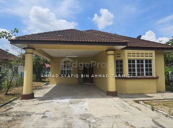 Persiaran Mahkota, Banting, Selangor 42700