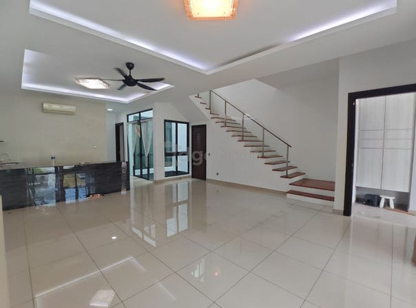 Lebuh Kota Iskandar, Iskandar Puteri, Johor 79100