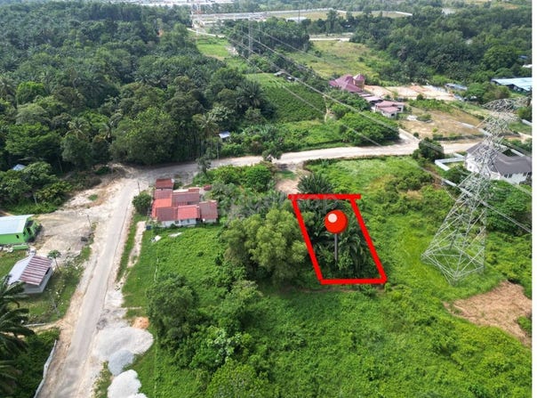 off Persiaran Apec, Dengkil, Selangor 43800
