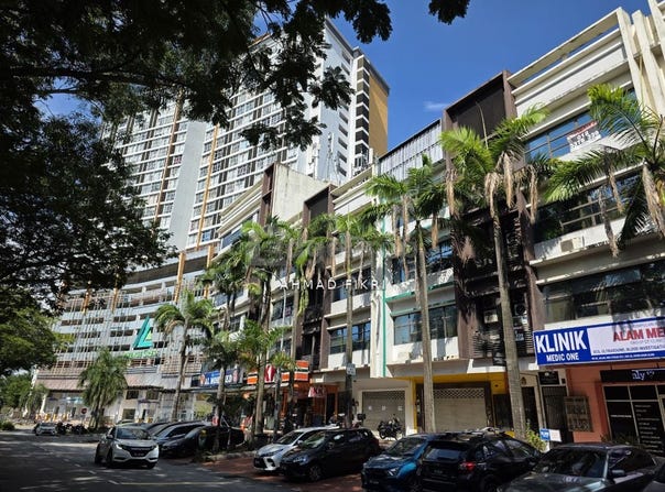 Jalan 22, Shah Alam, Selangor 40400