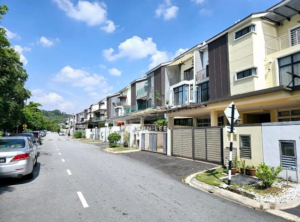 Jalan Puteri 6, Bandar Puteri Puchong, Selangor 47100