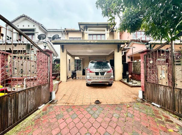 J, Shah Alam, Selangor 40150