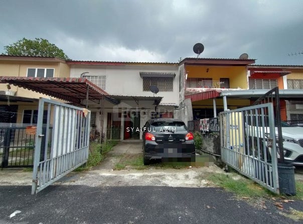 Jalan J, Ampang, Kuala Lumpur 53100