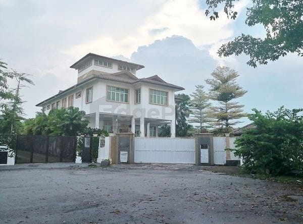 Jalan Putra Harmoni, Subang Jaya, Selangor 47100